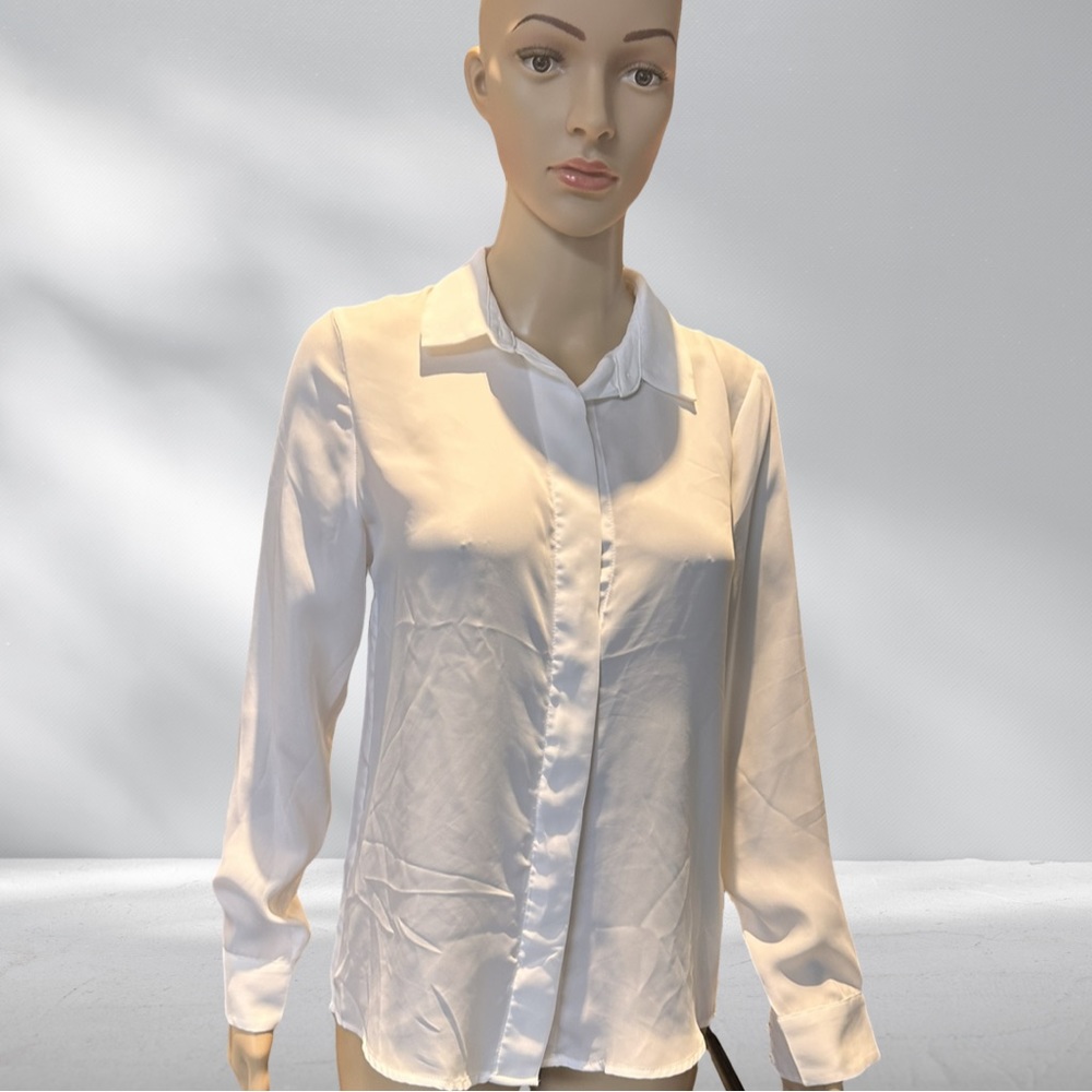 H and M Classic Button Down Chiffon like Shirt NWT med